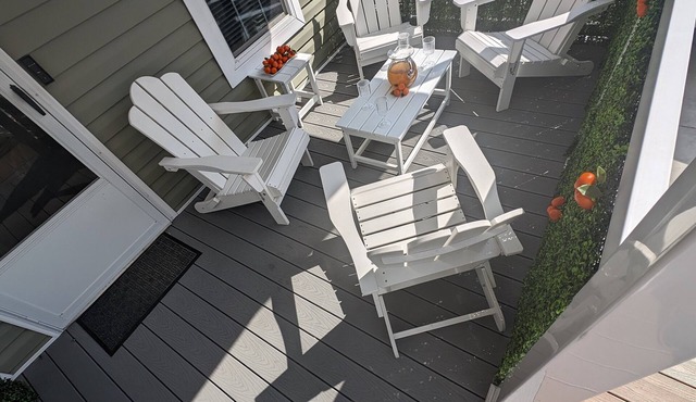 "Citrus Lodge" 1 bedroom, Full kitchen, WiFi,Private patio & Free parking