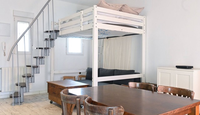 CITY CENTER- ATOCHA ST. Studio. 4 PAX