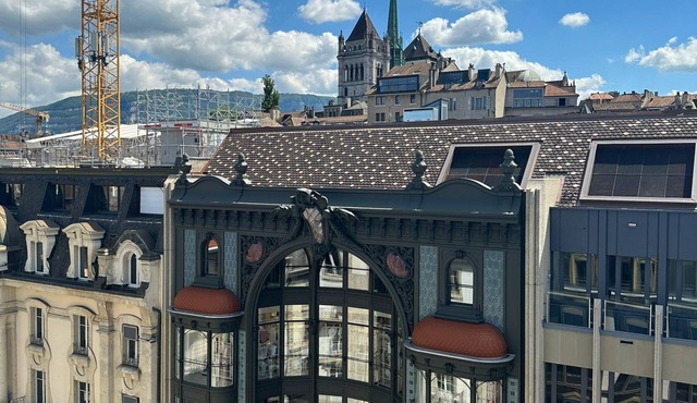 City Center Cosy Studio with Terrace