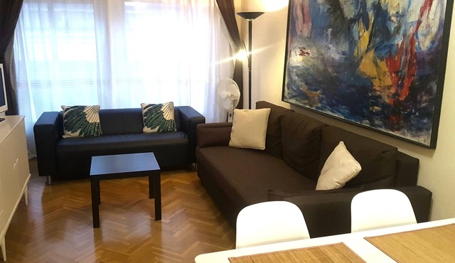 CITY CENTER, GARAGE, 2 BATHROOMS, INTERNET -VUT 47-21