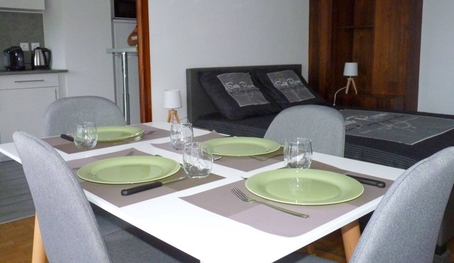 CITY CENTER PLACE DE CATALOGNE MOUNTAIN BEACHES ACCESS