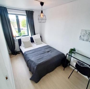 City Central Double Room 20 with free parking
