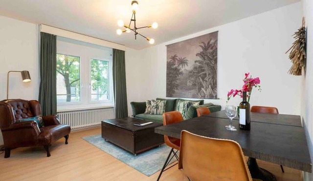 City Centre 2-BR Spacious Apt RUBY