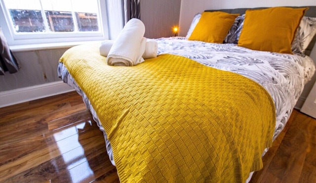 City Centre Apartment With Ensuite