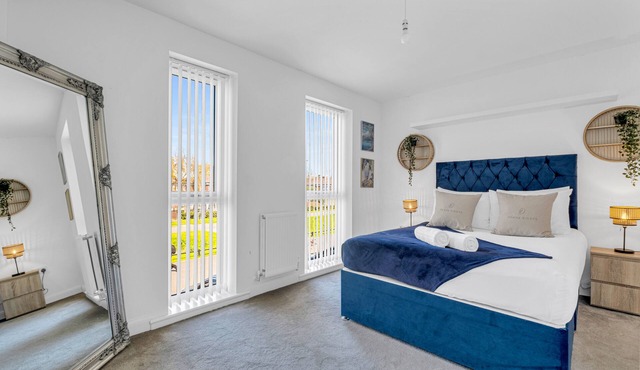 CITY CENTRE HOUSE✔️ LUXURY✔️PARKING✔️NETFLIX✔️FAMILY家庭