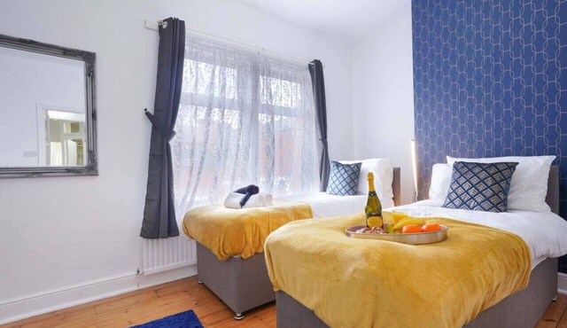 City Centre House - Parking, Fast Wi-Fi & SmartTVs