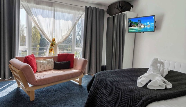 City Centre Studio Apartments (Eden Apartment) - Short Stays UK Ltd