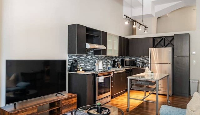 City Club - Unit 429