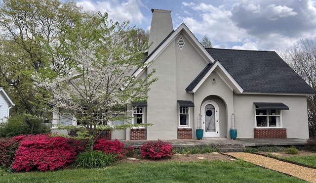 City Cottage on Main St in North Georgia