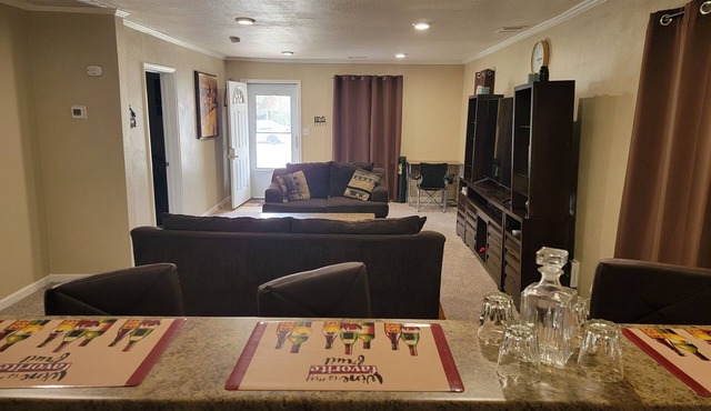 ★City Cottage★2BR/1BA Near Downtown