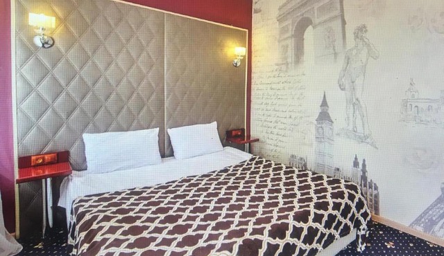 CITY CROWN APARTMENTS