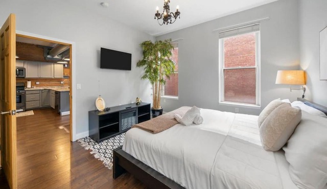 City Escape 2BR Steps to TQL near OTR and Downtown