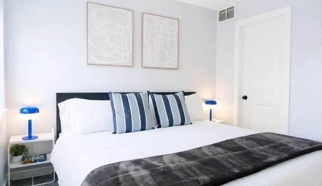 City Haven: Modern 1-Bedroom
