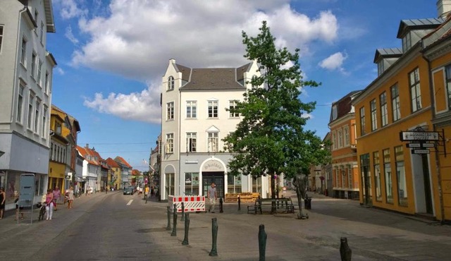 City Hotel Apartments