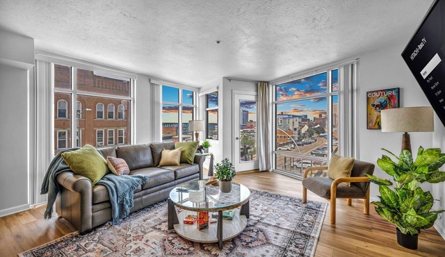 City-Luxe, Free Parking, 24/7 Gym