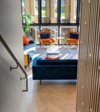 City Meets Bay I Resort Style I 4-Level I Rooftop