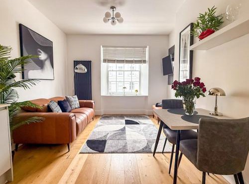 City Nights, TV Bed, Free Parking, Nr Plymouth Hoe