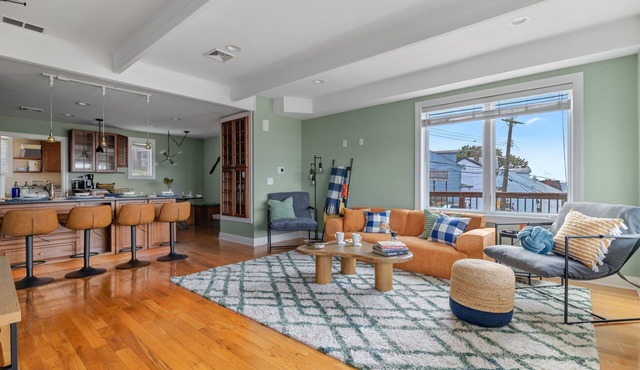 City Skyline - Outside decks - Contemporary