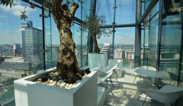 City Suite - Rooftop Spa - Balcony - Skyline View