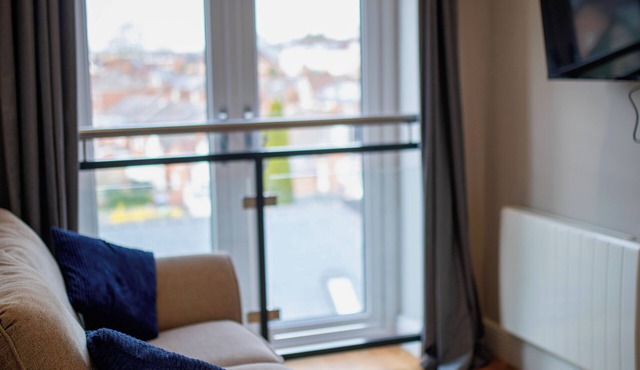 City View Apartment II - Salisbury. 1 bed in the centre of the Medieval City