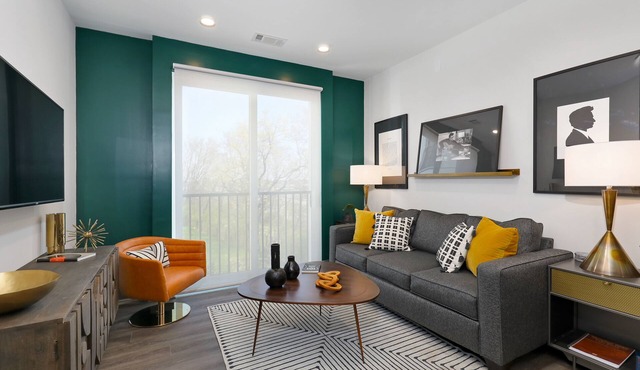 City-view condo with rooftop lounge, gym, & 10-minute walk to downtown