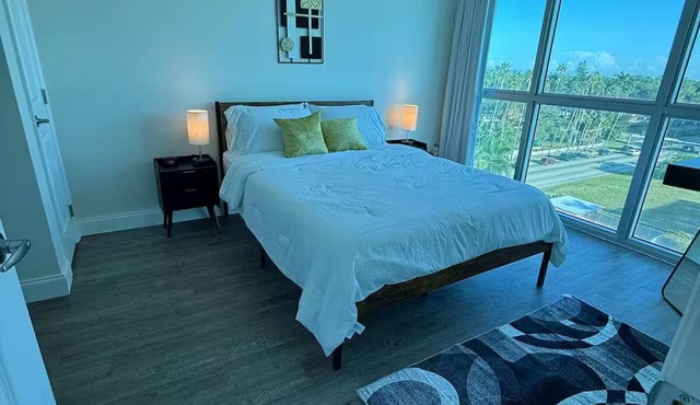 City-View Getaway in the Heart of Downtown