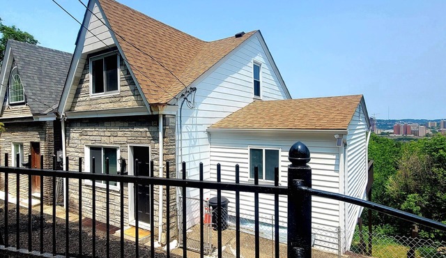 City view home in South Side, Pittsburgh!