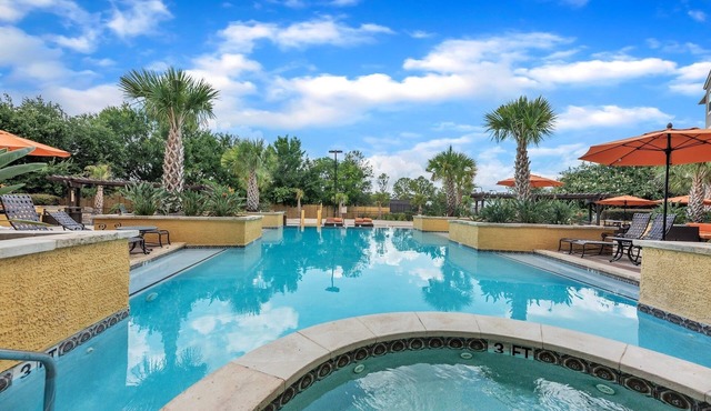 City View & Poolview Apartment With Full Kitchen 2 Bedroom Apts by Redawning