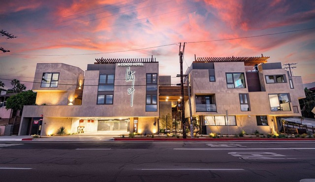 City24 Hotel Little Italy Mission Hills