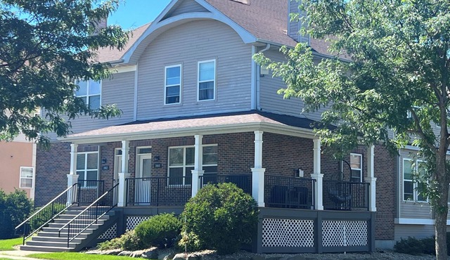 Citys EDGE of Madison- SLEEPS 10 & ONLY 6 Miles to downtown