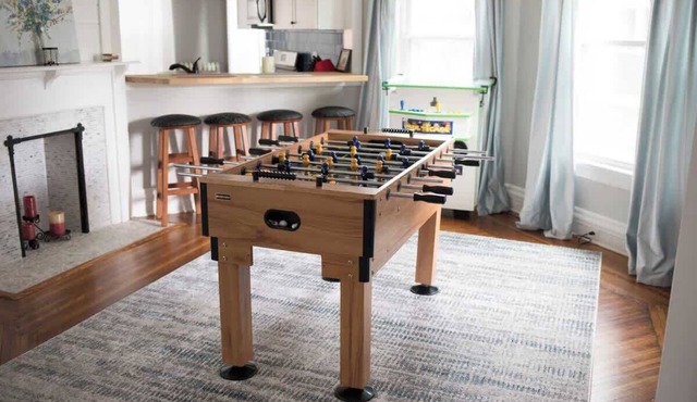 Cityside Escape Spacious with Game Room & Fire Pit