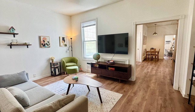 Cityside Haven - Spacious 2BR APT - 12 mins to NYC