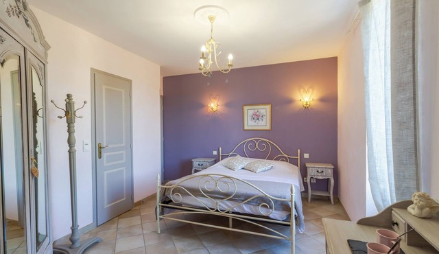 Clémentine Room – Romance and Comfort – Shared Pool