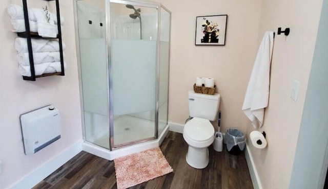 Claire House on the Creek