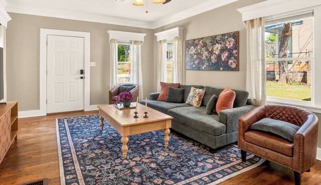 Claire · King Suite · Clawfoot Tub · Fenced Yard · Workspace · Tyler TX