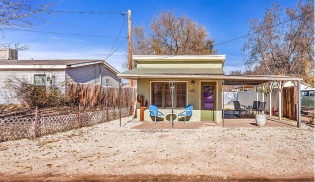 Claire’s Cottage - Cozy House in Nice, Quiet Neighborhood