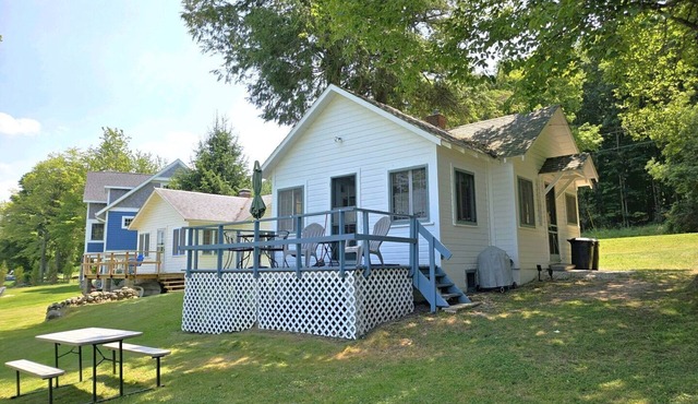 Clam Cottage Summary: