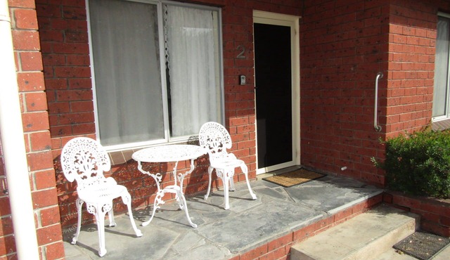 Clan Ranald Unit 2 ~ Short walk to all amenities! UNLIMITED FREE WI-FI!