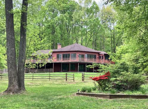 Clandestine Retreat
