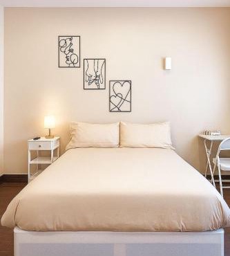 Clapton Deluxe Self-Contained Studios Private & Fully Equipped Self Check-in