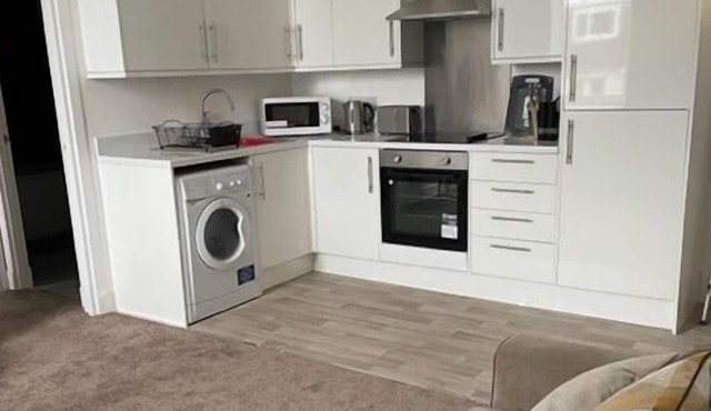 Claremont Upper Apartment