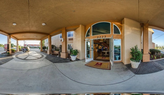 Clarion Hotel By Humboldt Bay