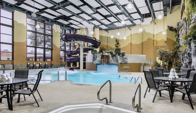 Clarion Hotel & Suites