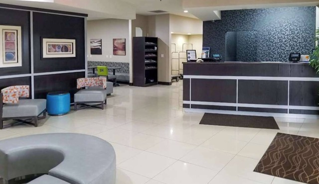 Clarion Pointe Corydon