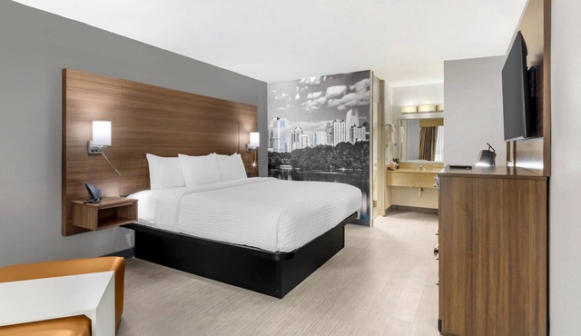 Clarion Pointe Morrow - Atlanta South