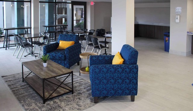 Clarion Pointe Statesville