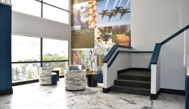 Clarion Pointe Vidalia - Lyons West