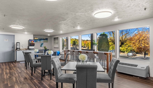 Clarion Pointe Wenatchee