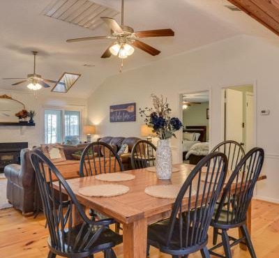 Clarks Hill Lake Escape on Jamaica Avenue!