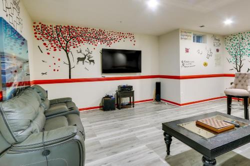 Clarksburg Getaway Near DC and Baltimore Sights!